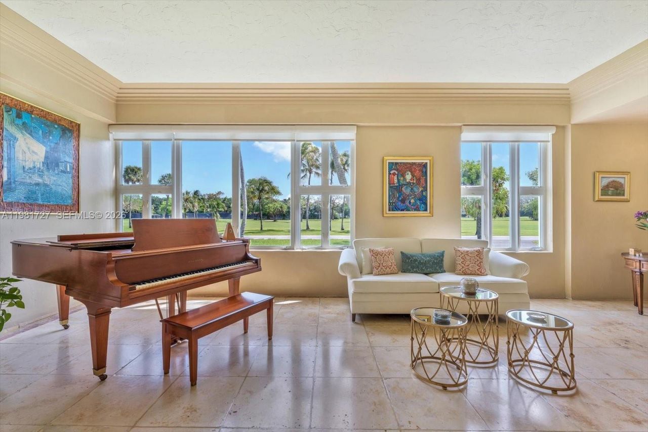 1021 N Greenway Dr, Coral Gables, FL 33134 Photo