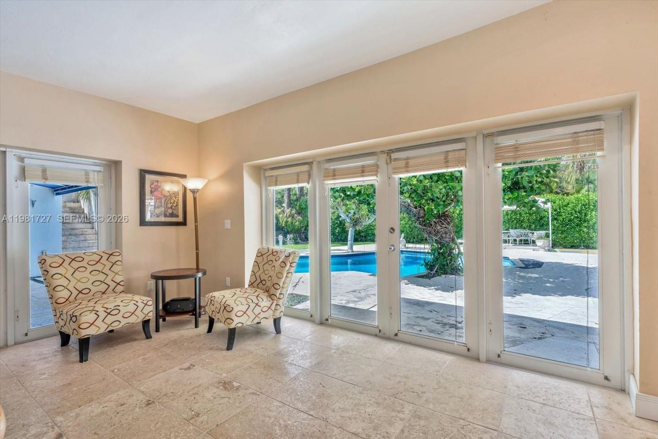 1021 N Greenway Dr, Coral Gables, FL 33134 Photo