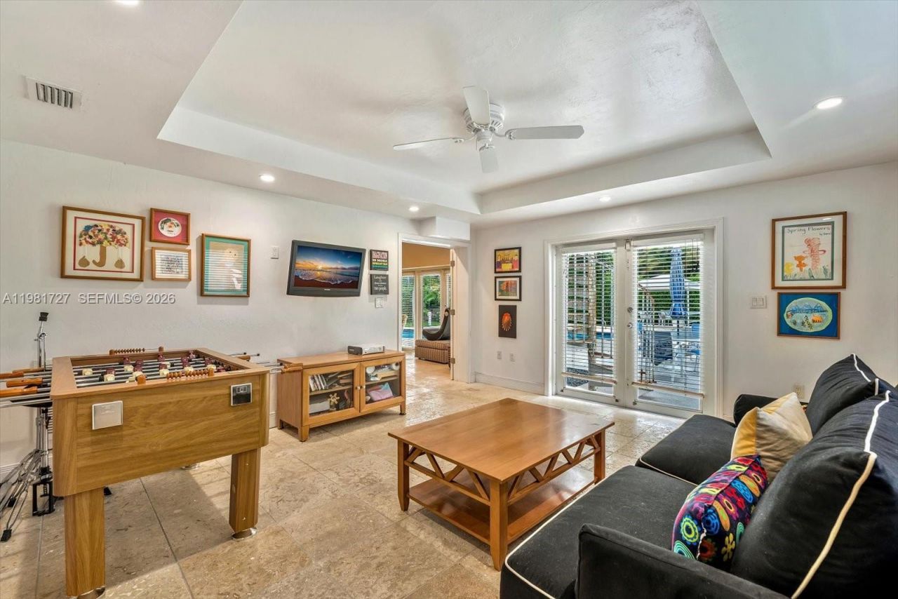 1021 N Greenway Dr, Coral Gables, FL 33134 Photo