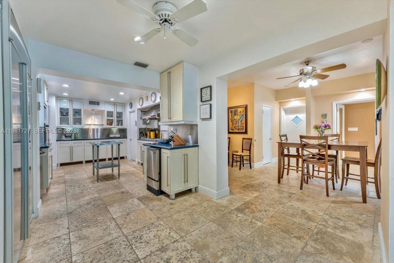 1021 N Greenway Dr, Coral Gables, FL 33134 Photo