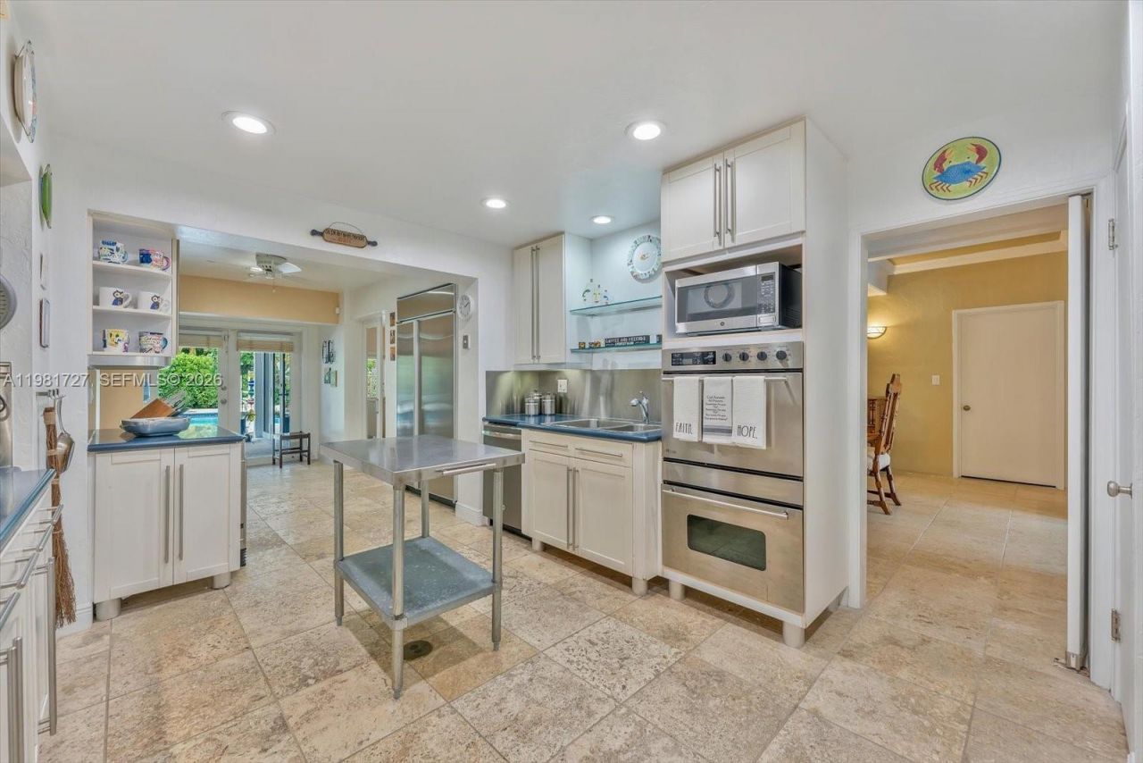 1021 N Greenway Dr, Coral Gables, FL 33134 Photo