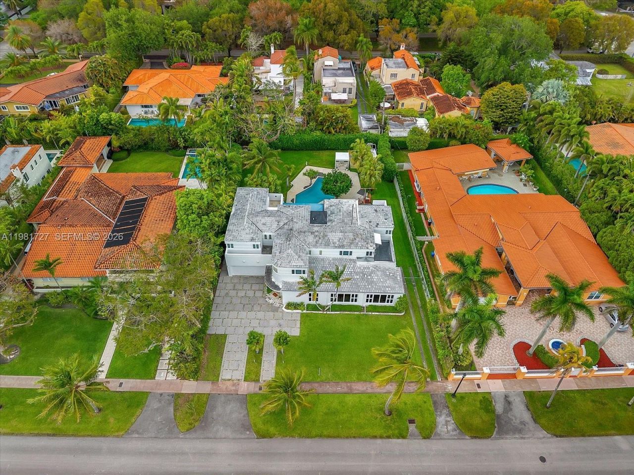 1021 N Greenway Dr, Coral Gables, FL 33134 Photo
