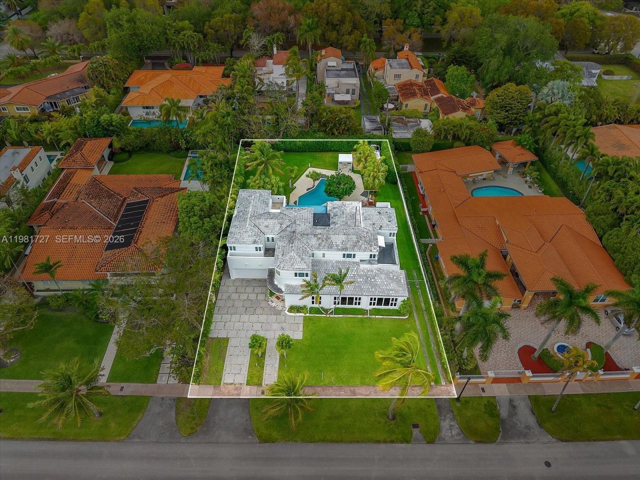 1021 N Greenway Dr, Coral Gables, FL 33134 Photo