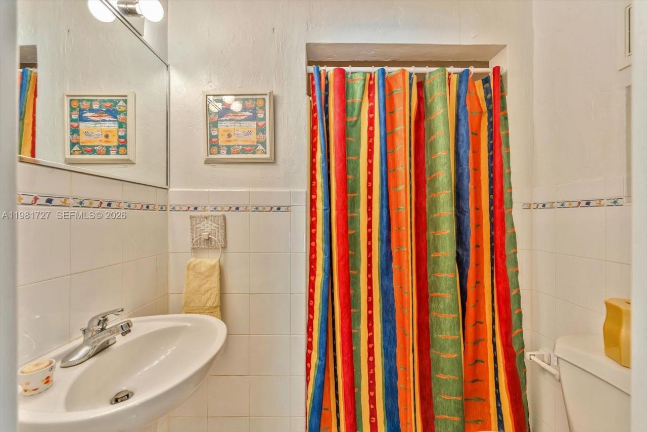 1021 N Greenway Dr, Coral Gables, FL 33134 Photo