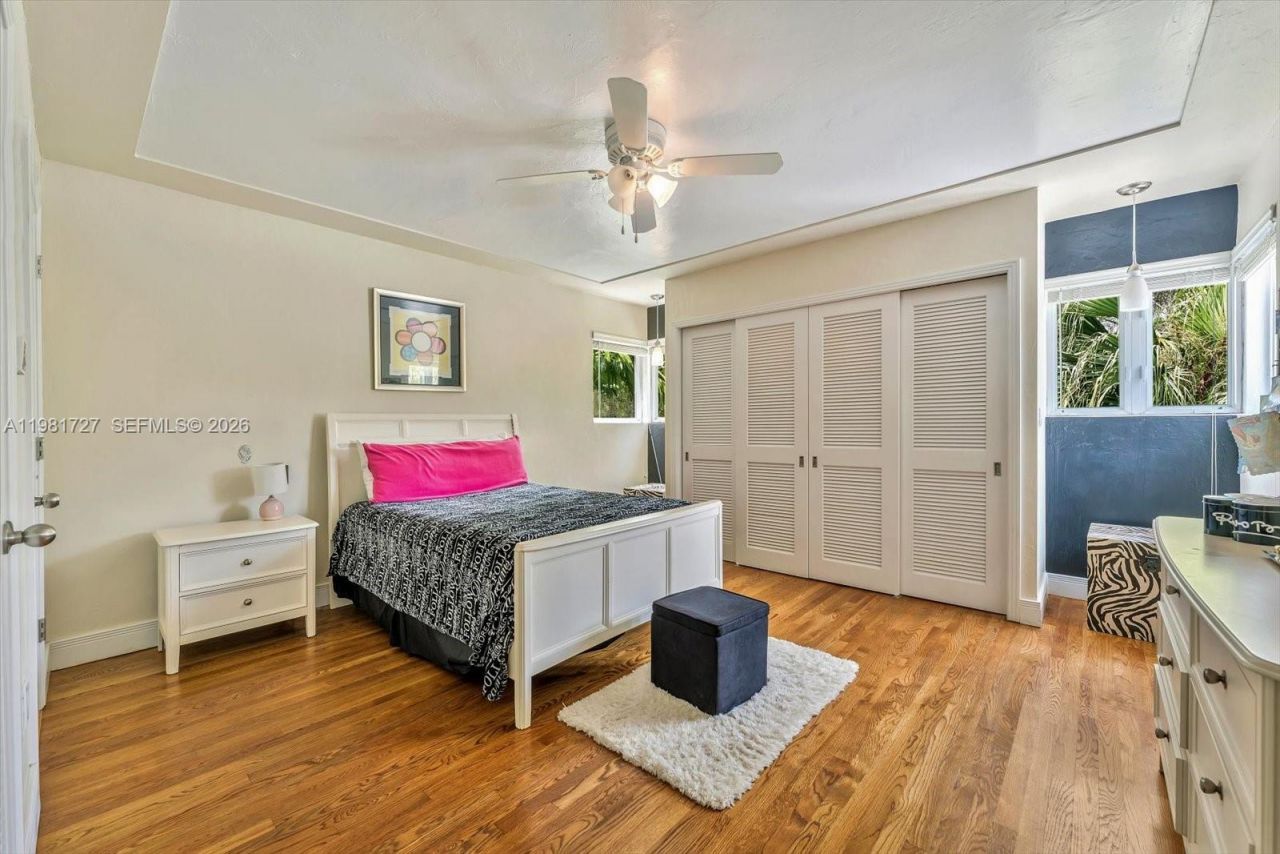 1021 N Greenway Dr, Coral Gables, FL 33134 Photo