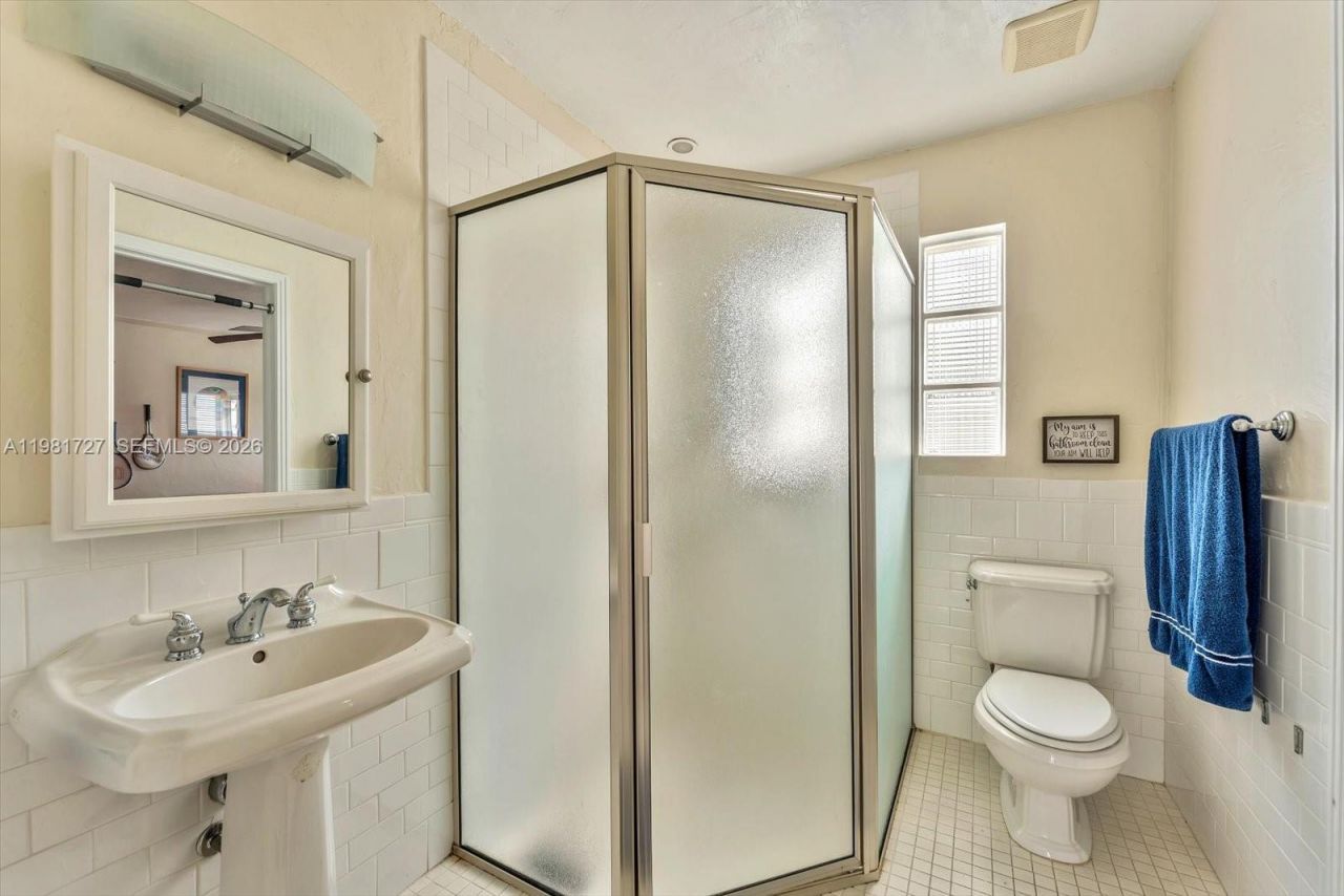 1021 N Greenway Dr, Coral Gables, FL 33134 Photo