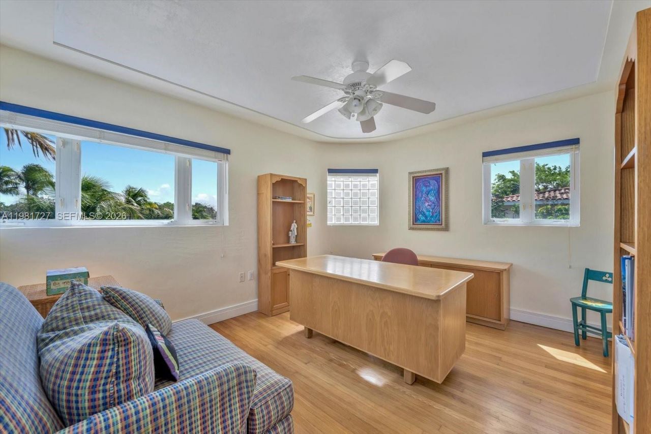 1021 N Greenway Dr, Coral Gables, FL 33134 Photo