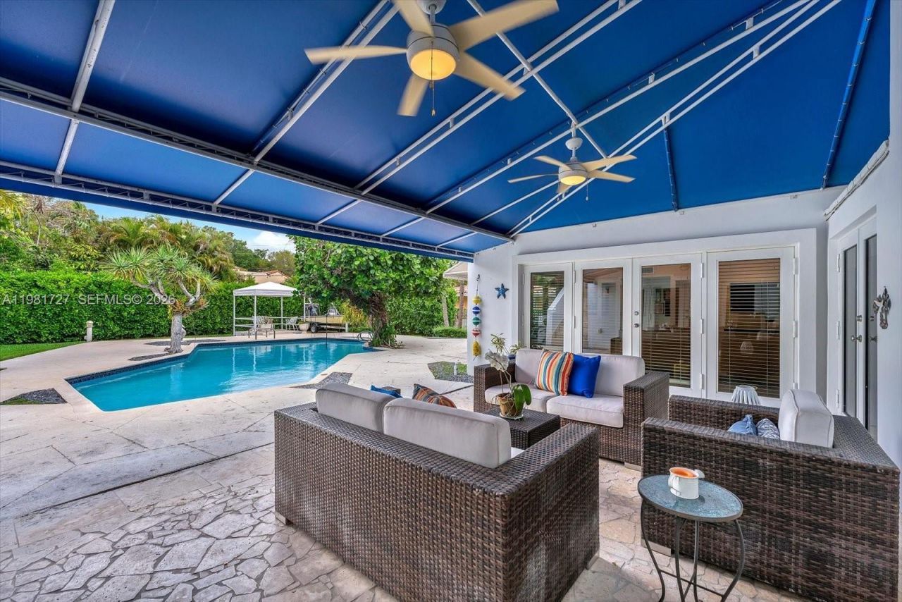 1021 N Greenway Dr, Coral Gables, FL 33134 Photo