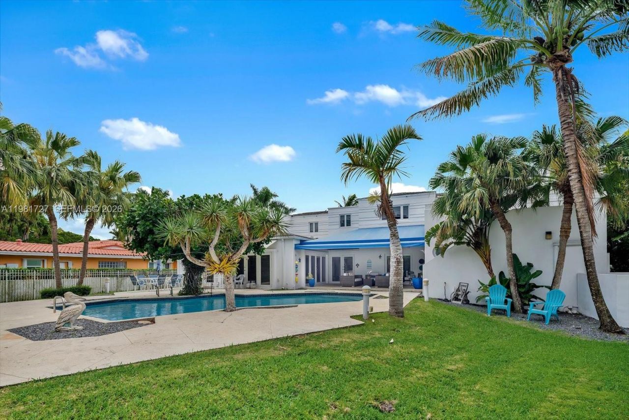 1021 N Greenway Dr, Coral Gables, FL 33134 Photo