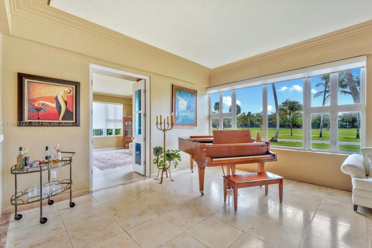 1021 N Greenway Dr, Coral Gables, FL 33134 Photo