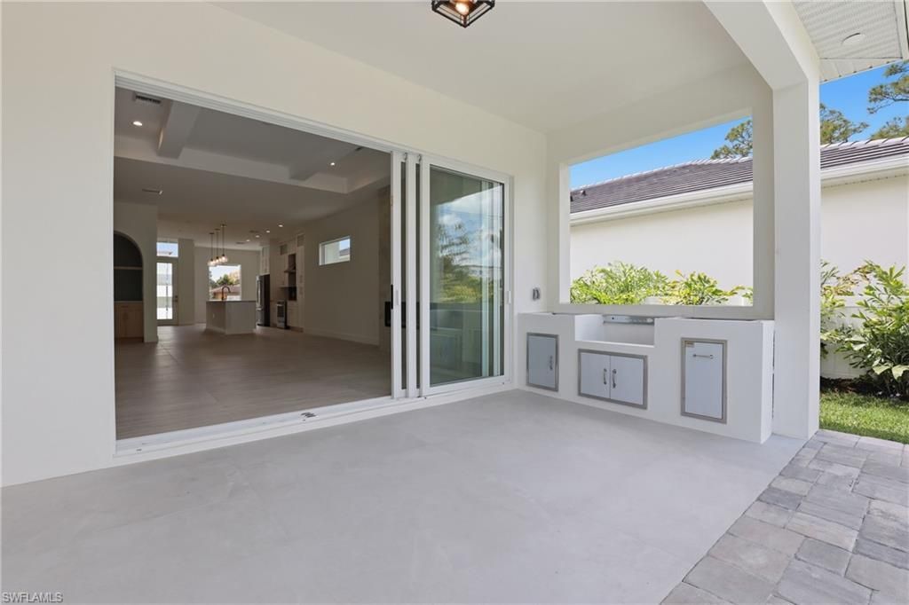 1027 Frank Whiteman Blvd, Naples, FL 34103 Photo