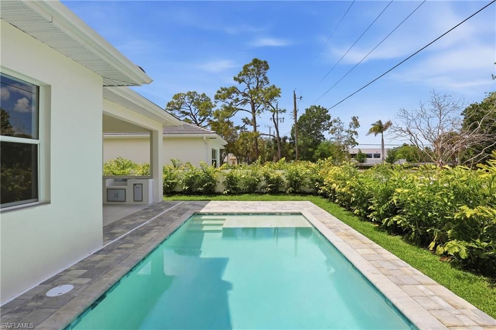 1027 Frank Whiteman Blvd, Naples, FL 34103 Photo