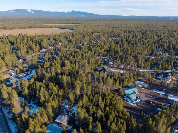 55426 Heierman Drive, Unit 33, Bend, OR 97707