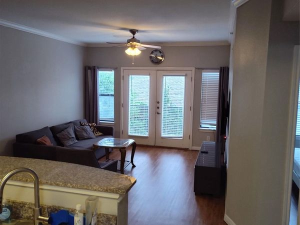 2502 Leon ST, Unit 304, Austin, TX 78705
