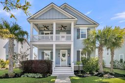 1694 Banning Street photo 4