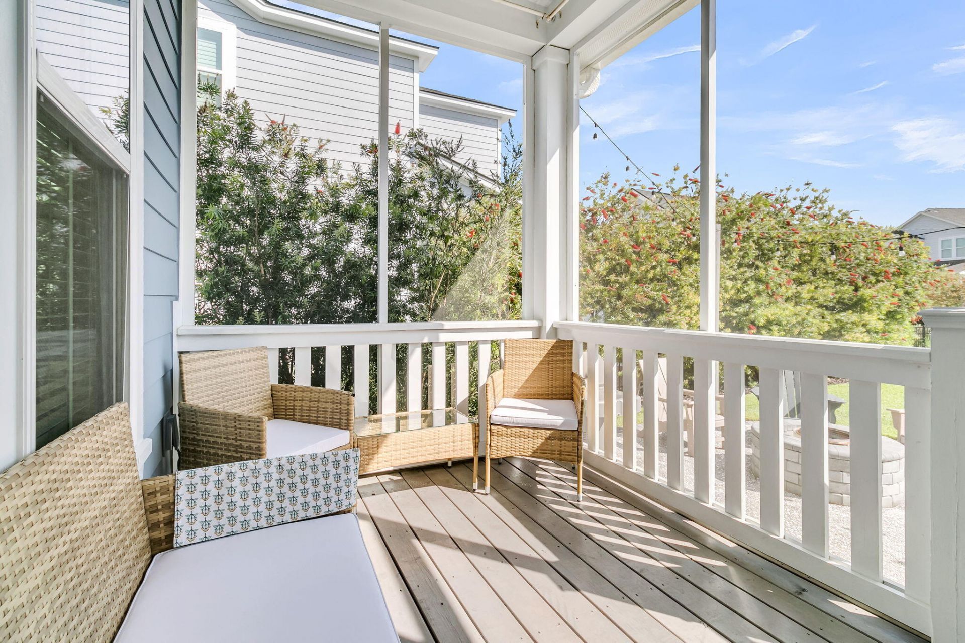 1694 Banning Street Photo 24