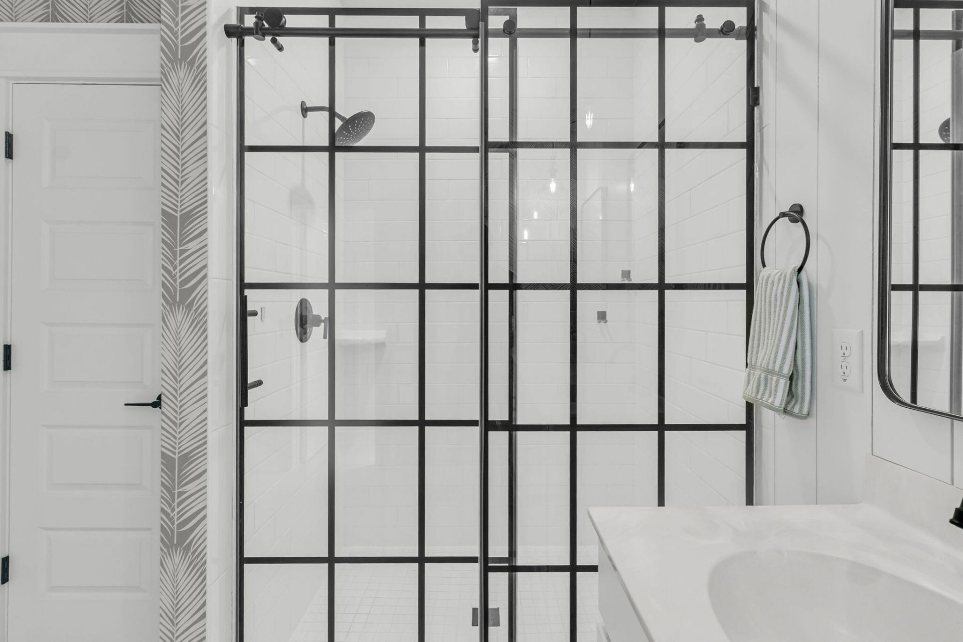 1694 Banning Street Photo 32