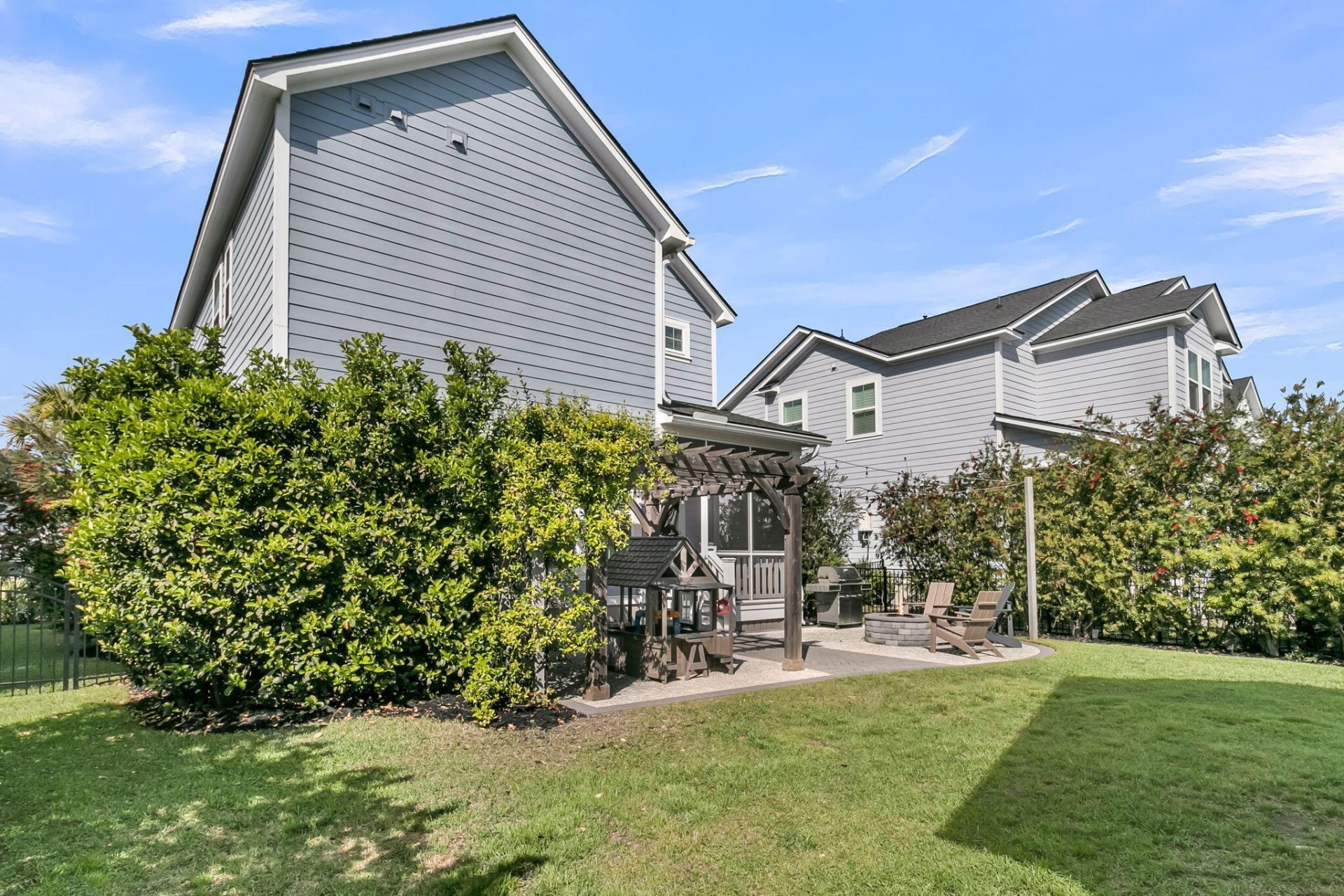 1694 Banning Street Photo 41