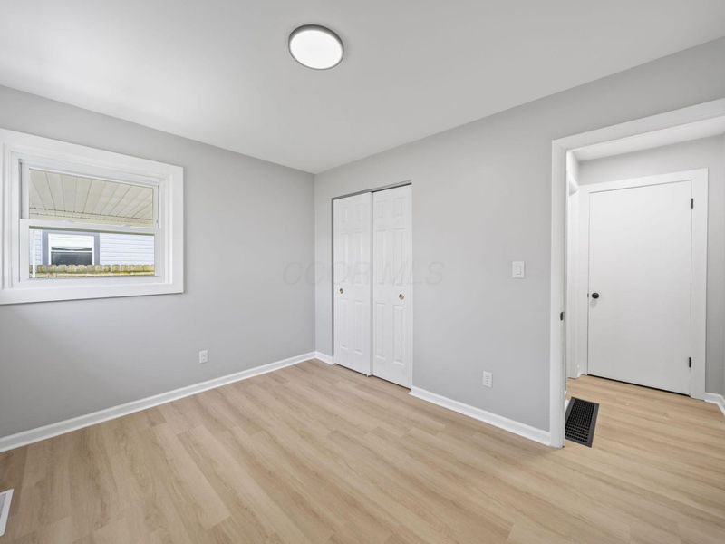 2096 Colfax Avenue, Columbus, OH 43224 Photo 31