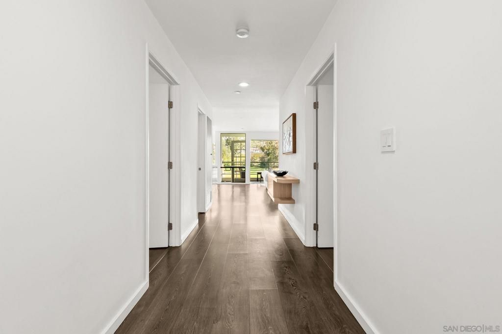 2556 Navarra Drive, Unit C, Carlsbad, CA 92009 Main Photo