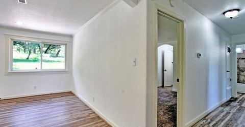 13740 Torrey Pines Dr, Auburn, CA 95602 Photo