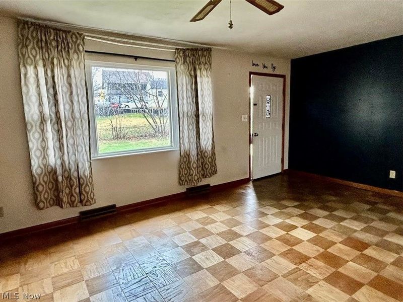 27140 State Route 7, Marietta, OH 45750 Photo 2