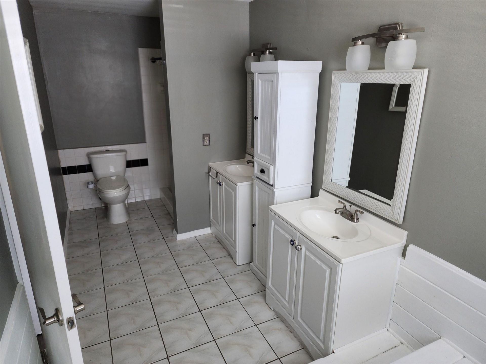 2619 NW 47th Lane, Lauderdale Lakes, FL 33313 Photo