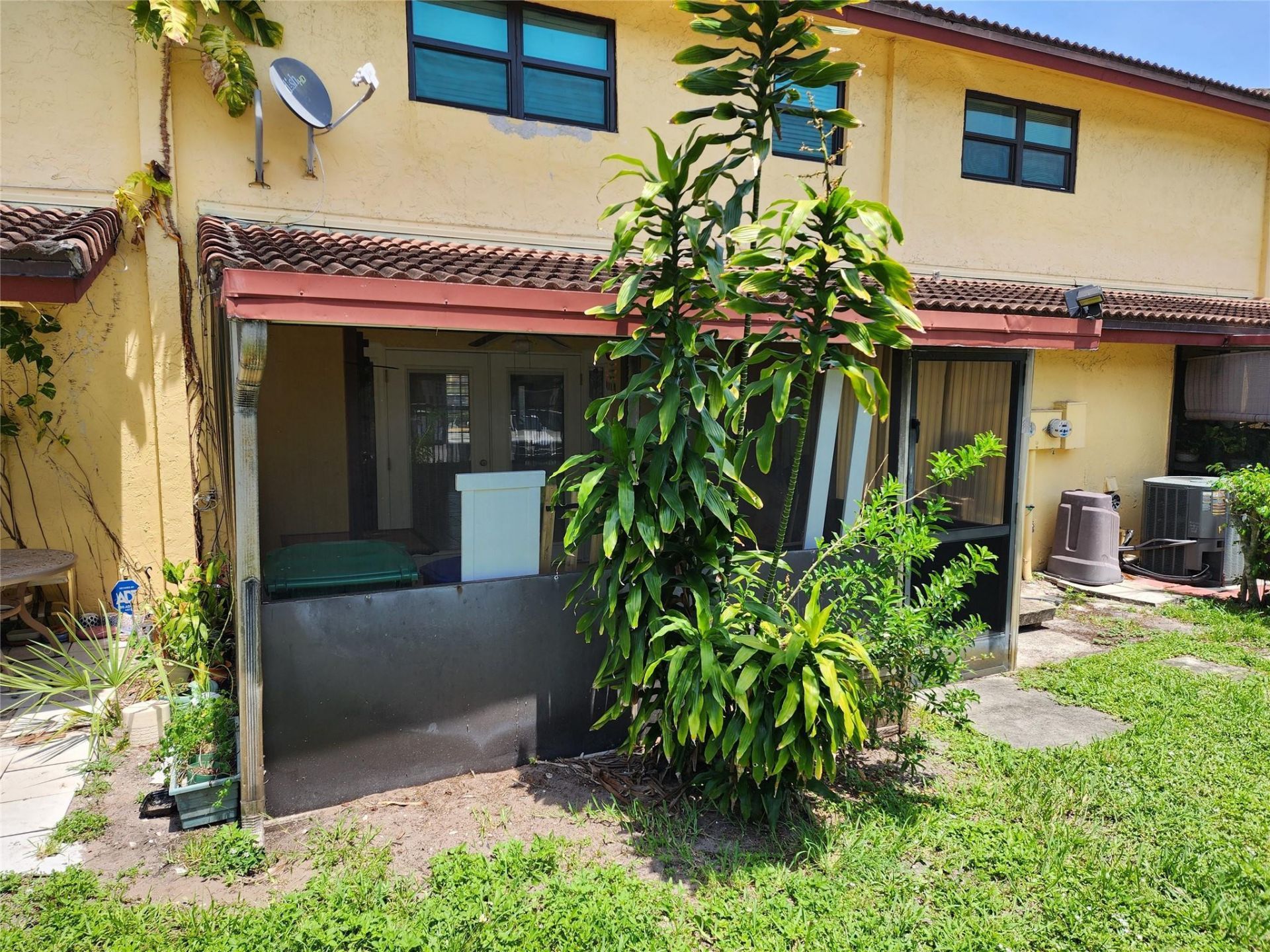 2619 NW 47th Lane, Lauderdale Lakes, FL 33313 Photo