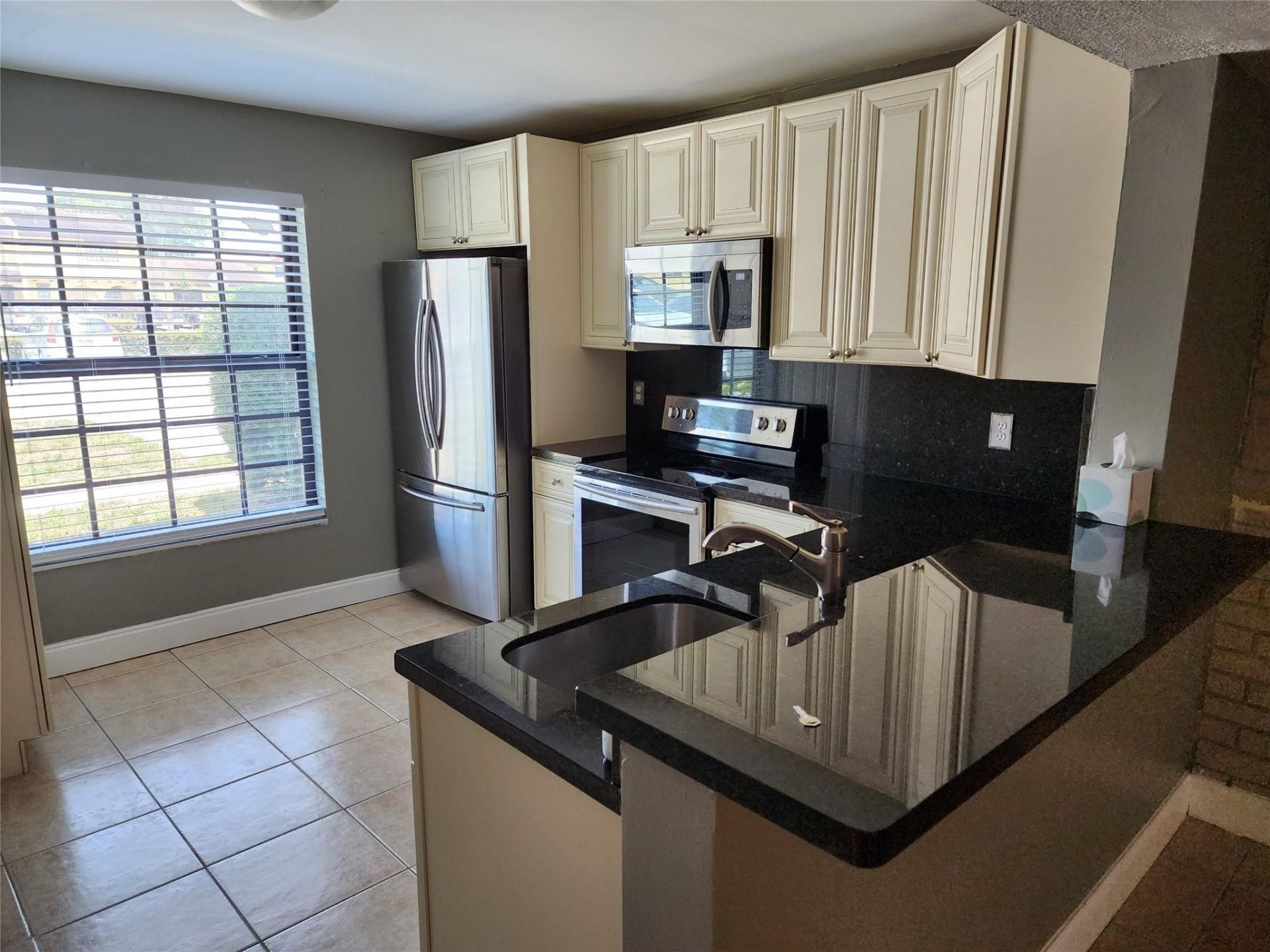 2619 NW 47th Lane, Lauderdale Lakes, FL 33313 Photo