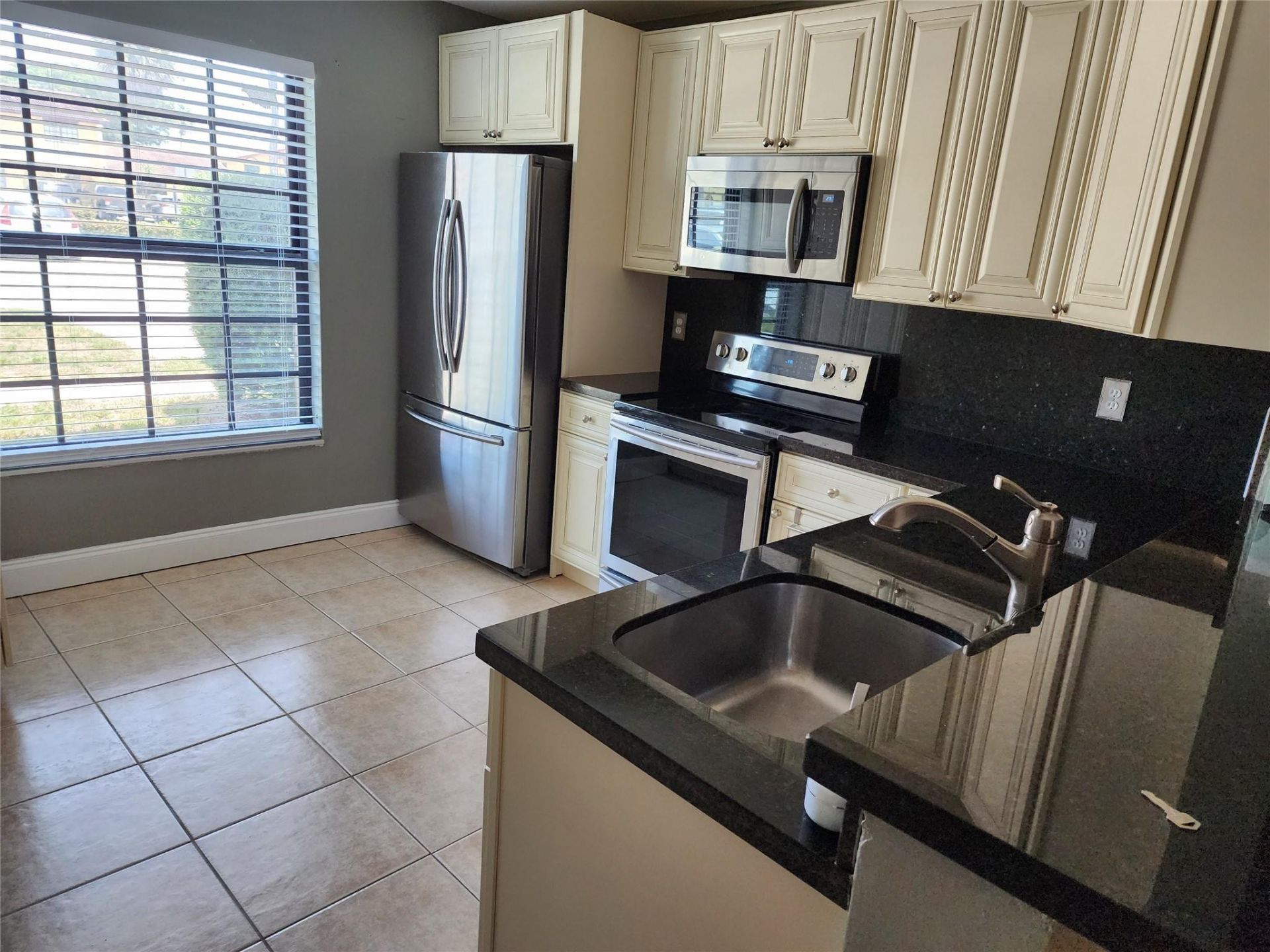 2619 NW 47th Lane, Lauderdale Lakes, FL 33313 Photo