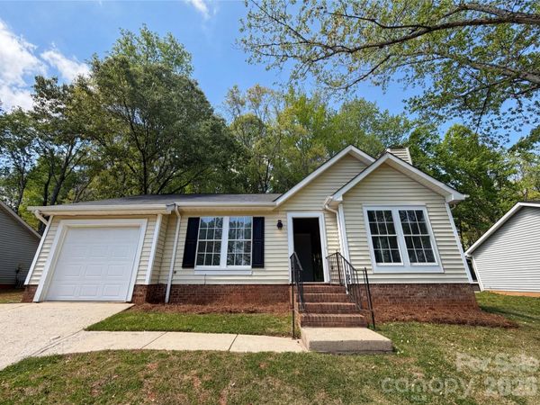 2324 Valleyview Drive , Charlotte, NC 28215