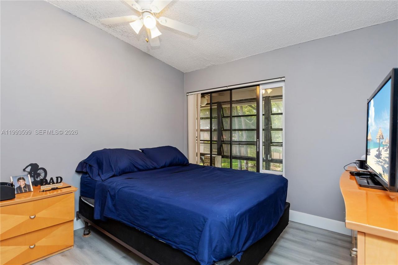 9660 S Belfort Cir, Unit 207, Tamarac, FL 33321 Photo