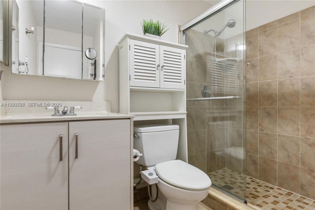 9660 S Belfort Cir, Unit 207, Tamarac, FL 33321 Photo