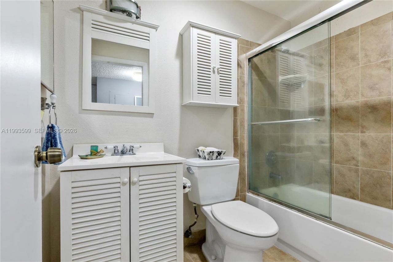 9660 S Belfort Cir, Unit 207, Tamarac, FL 33321 Photo