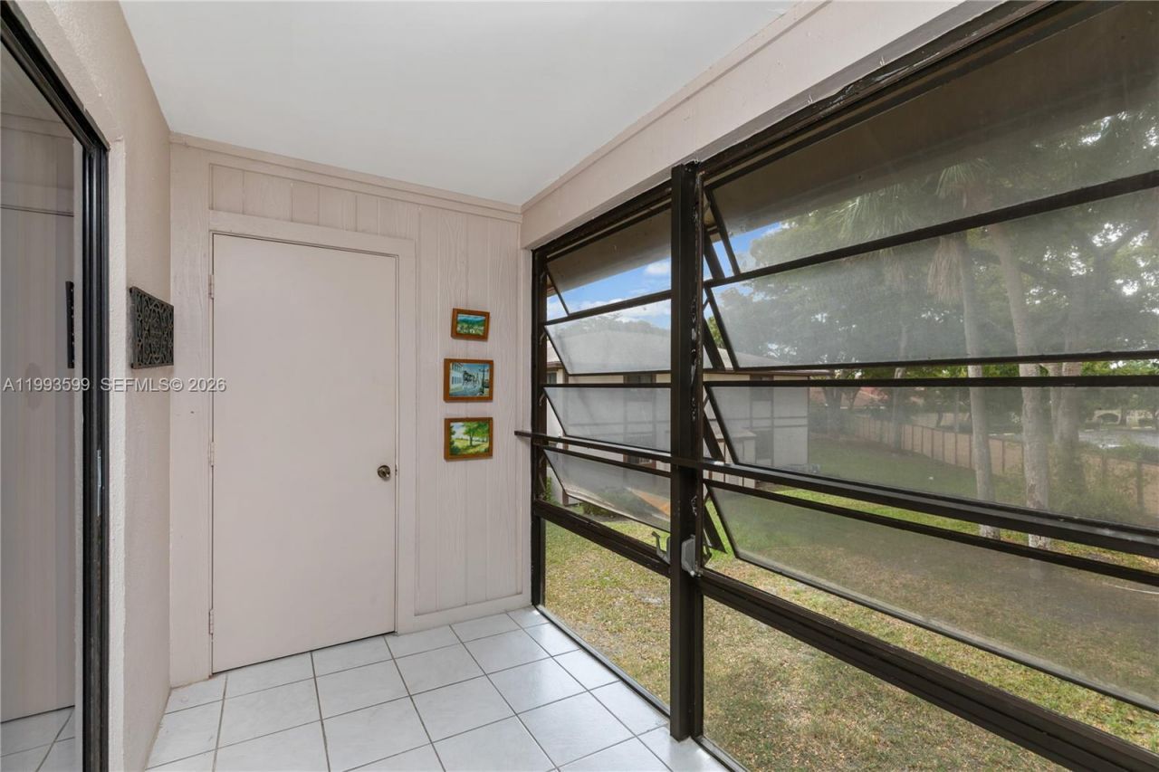 9660 S Belfort Cir, Unit 207, Tamarac, FL 33321 Photo