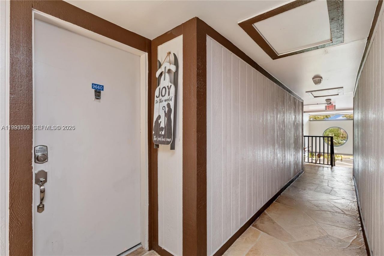 9660 S Belfort Cir, Unit 207, Tamarac, FL 33321 Photo