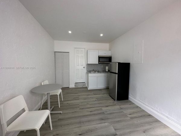 12683 NW 10th St , Unit Efficiency, Miami, FL 33182