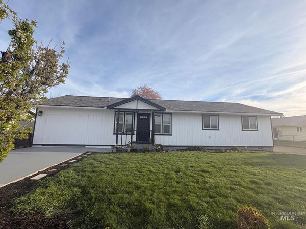 304 Pine, New Plymouth, ID 83655
