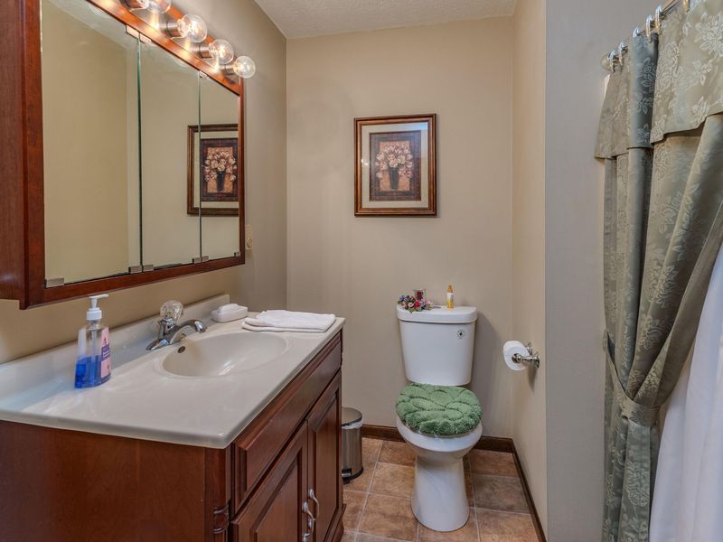 4141 Russia Houston Road, Houston, OH 45333 Photo 12