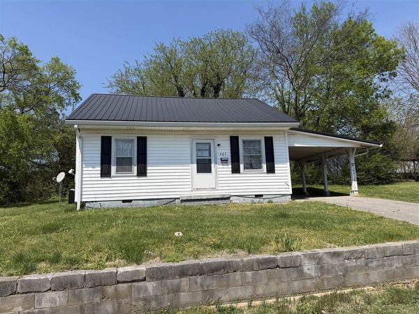 405 W Locust Street , Scottsville, KY 42164