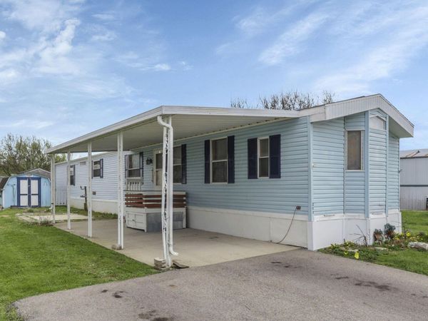 1330 Hanover Road , Unit 203, Delaware, OH 43015