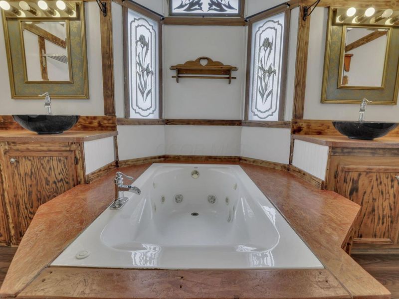 1330 Hanover Road , Unit 203, Delaware, OH 43015 Photo 16