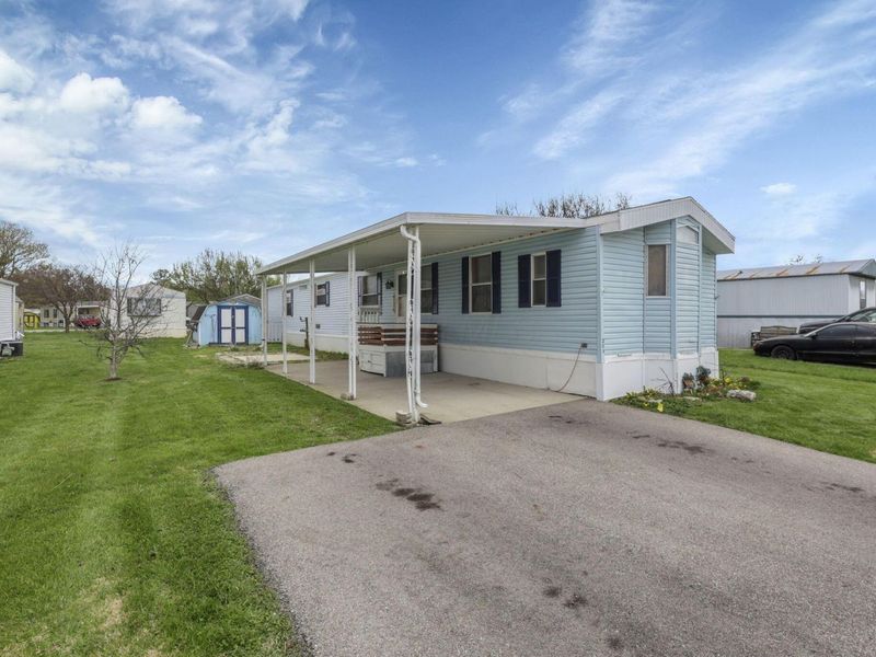 1330 Hanover Road , Unit 203, Delaware, OH 43015 Photo 2