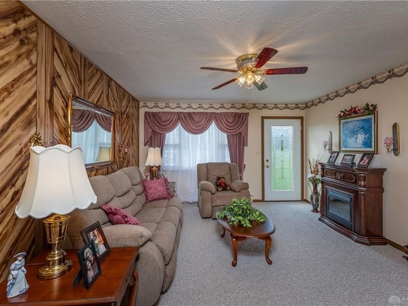 4141 Russia Houston Road, Houston, OH 45333 Photo 3