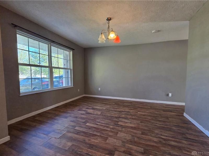 505 Meadowview Place, Trenton, OH 45067 Photo 4