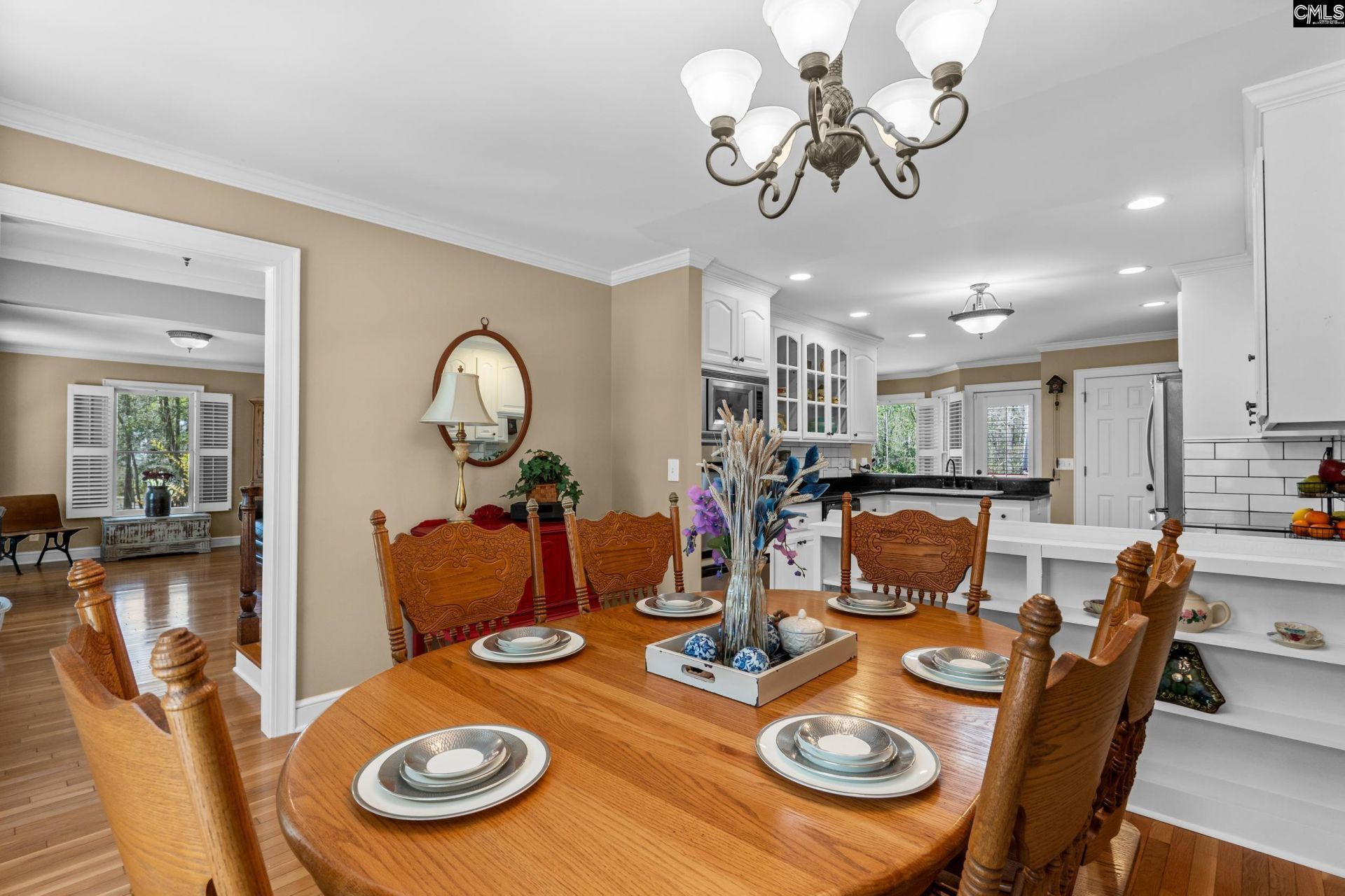 1368 Sunnyhill Drive Photo 13