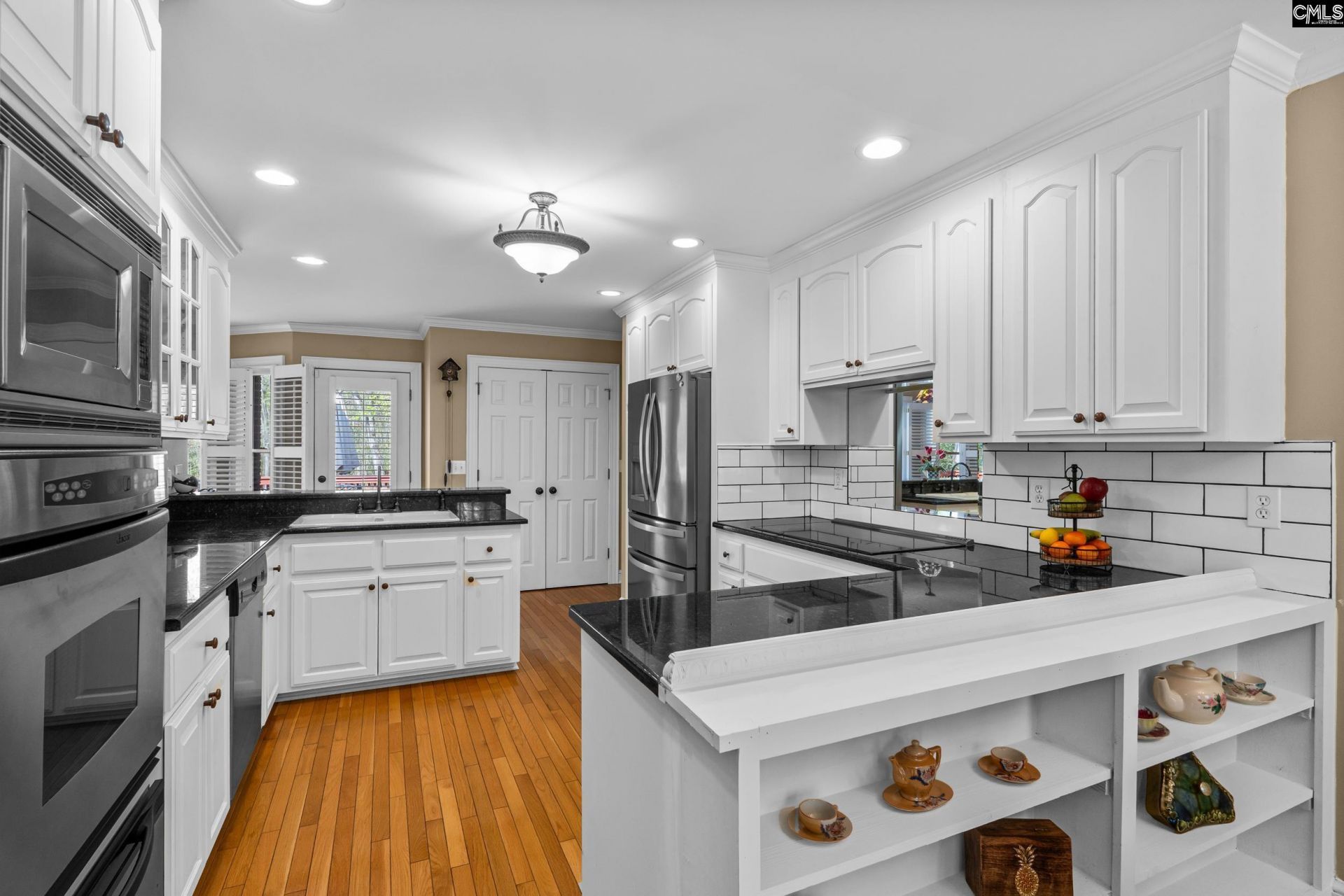 1368 Sunnyhill Drive Photo 14