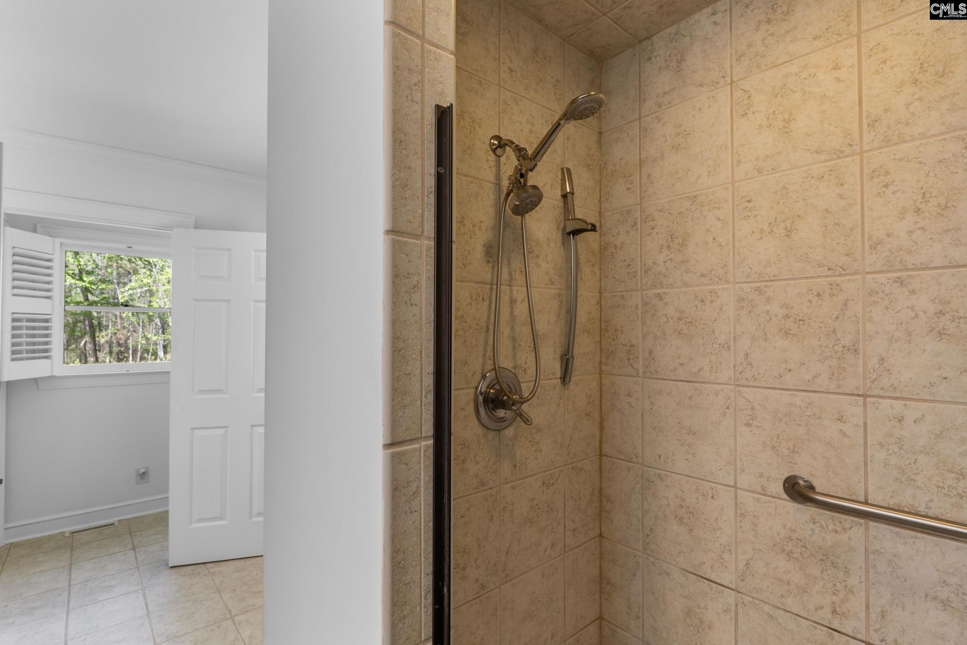 1368 Sunnyhill Drive Photo 22