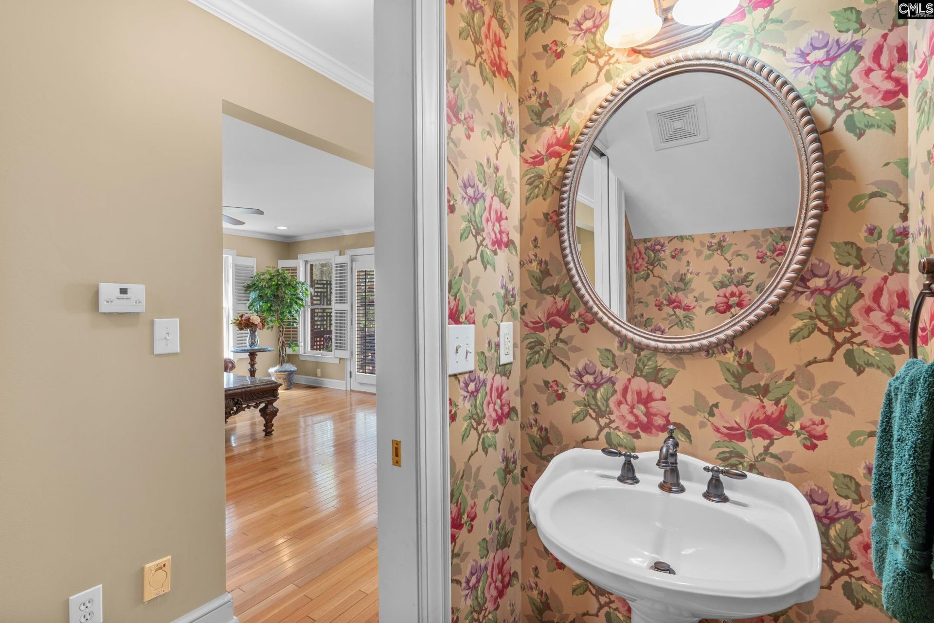 1368 Sunnyhill Drive Photo 24