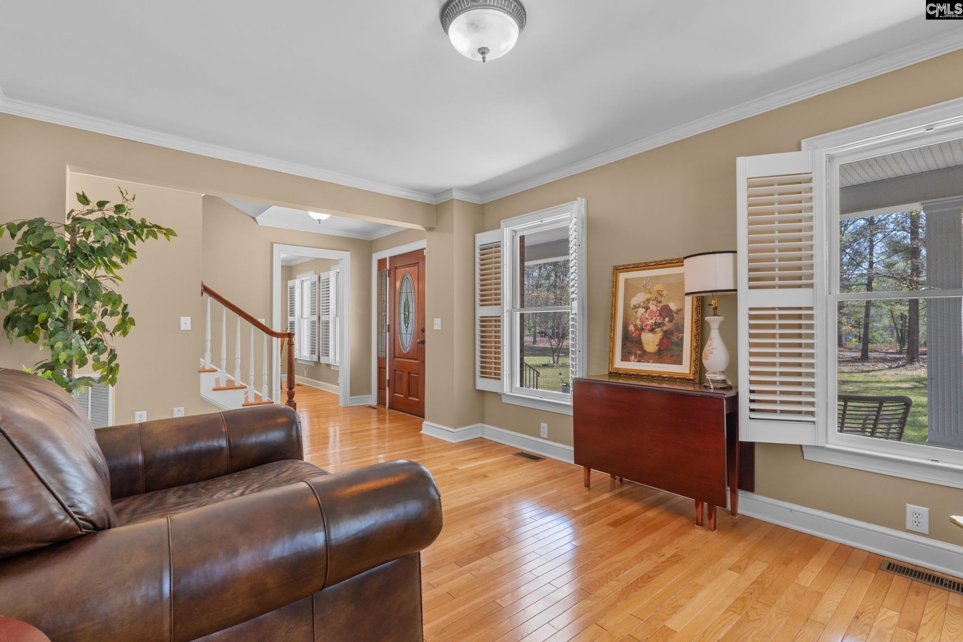 1368 Sunnyhill Drive Photo 6